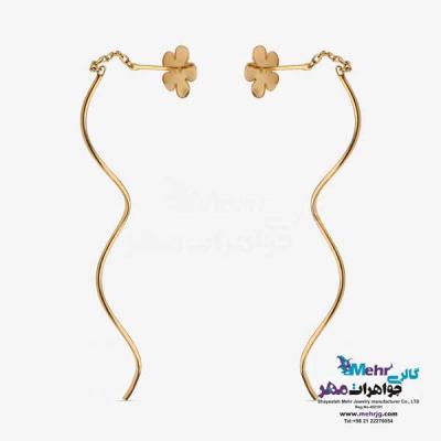 نمای دوم گوشواره طلا - طرح گل