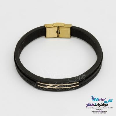 نمای دوم دستبند طلا و چرم - طرح هندسی
