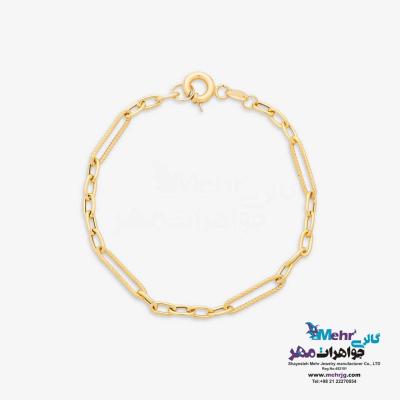 نمای دوم دستبند طلا - طرح حلقه های تو در تو