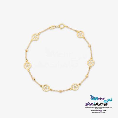 نمای دوم دستبند طلا - طرح گل