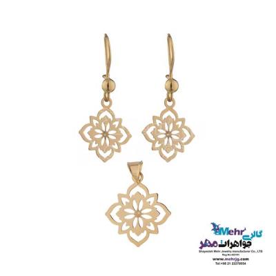 نمای دوم نیم ست طلا دست اول کم اجرت - طرح اسلیمی