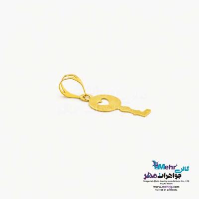 نمای دوم آویز طلا - طرح کلید