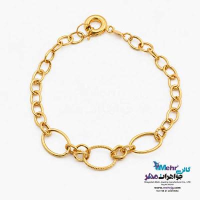نمای دوم دستبند طلا - طرح حلقه های تو در تو