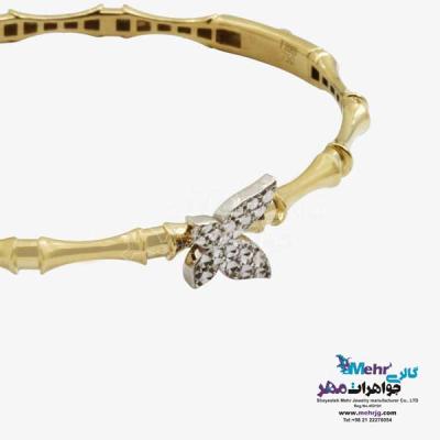نمای دوم دستبند النگویی طلا - طرح پروانه