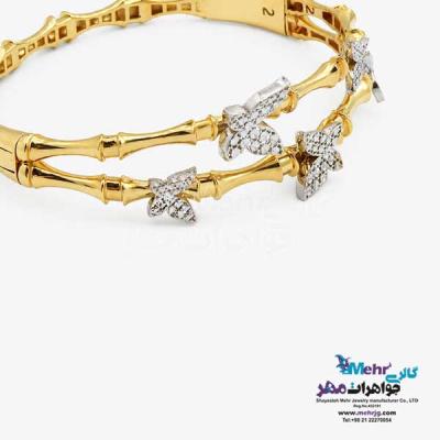نمای دوم دستبند النگویی طلا - طرح پروانه