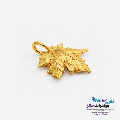 نمای دوم آویز طلا - طرح برگ