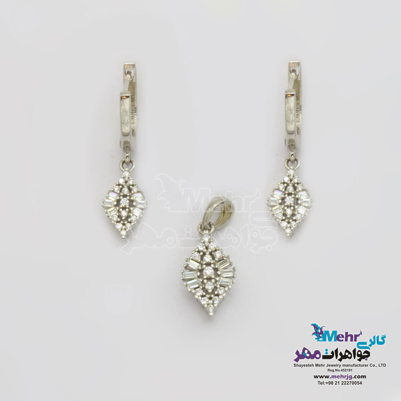 نیم ست طلا - آویز و گوشواره - طرح هندسی