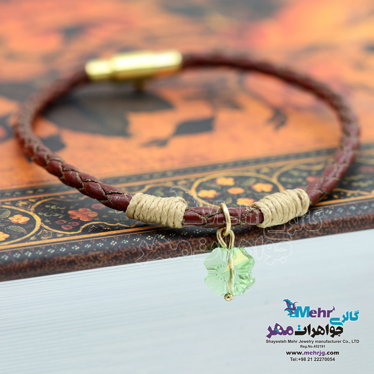 دستبند طلا و چرم - سنگ سواروسکی گل