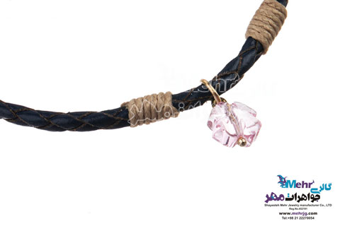 دستبند طلا و چرم - سنگ سواروسکی گل
