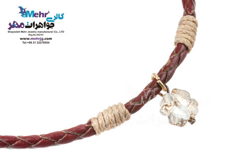 دستبند طلا و چرم - سنگ سواروسکی گل