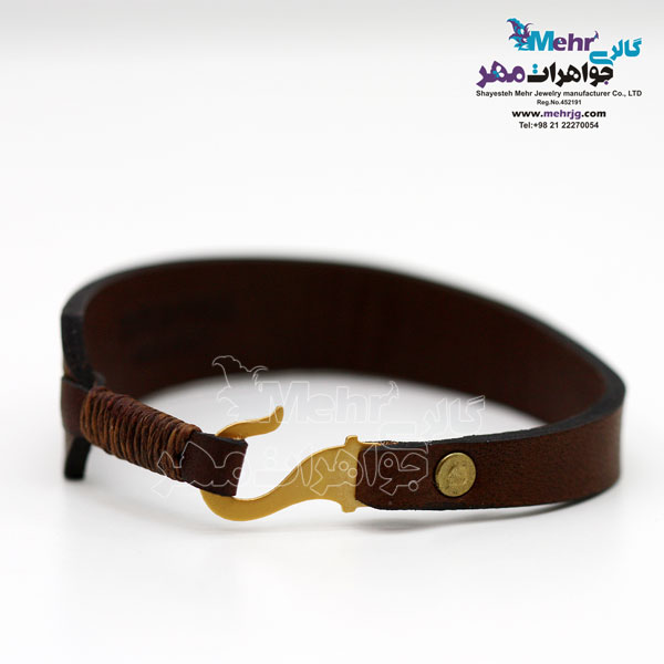 دستبند طلا و چرم - طرح قلاب