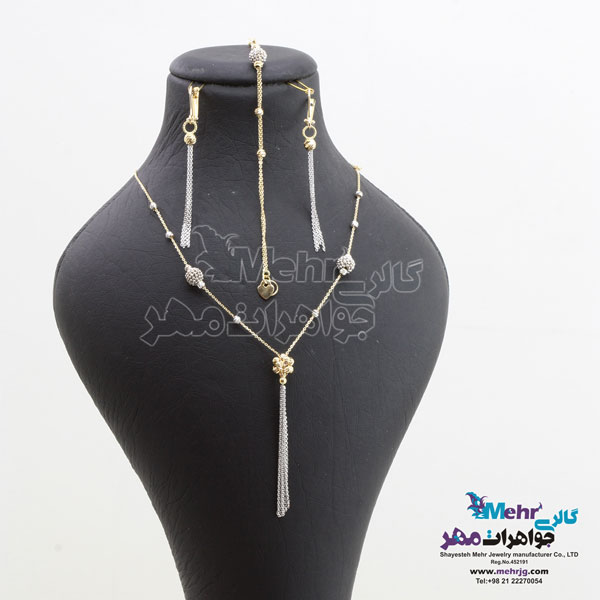 سرویس طلا - گردنبند - دستبند - گوشواره - طرح خوشه