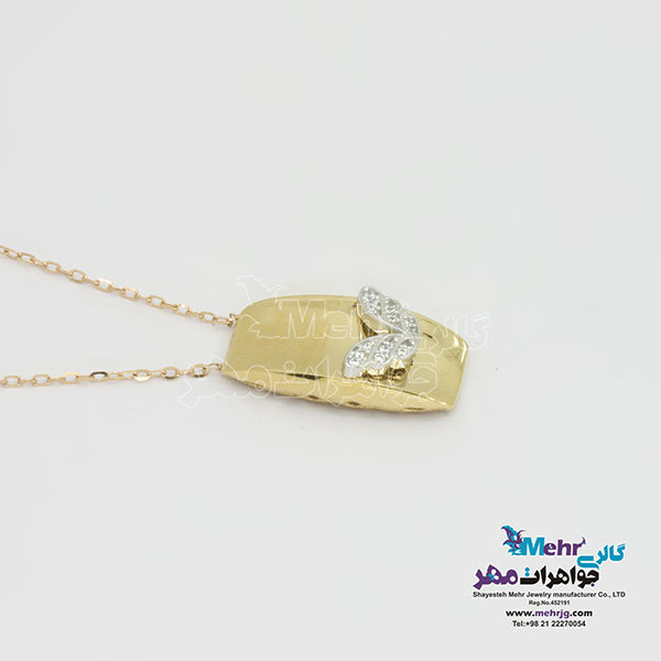 گردنبند طلا - طرح پروانه