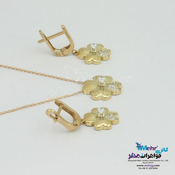 نیم ست طلا - گردنبند و گوشواره - طرح گل