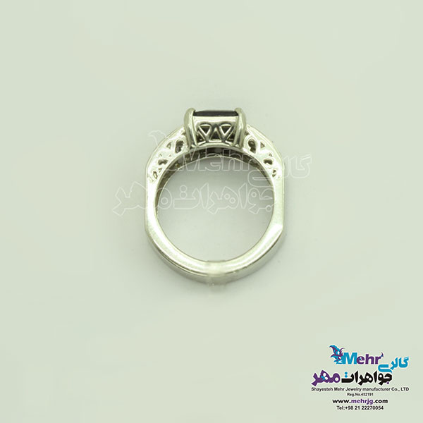 انگشتر طلا - طرح یاقوت کبود