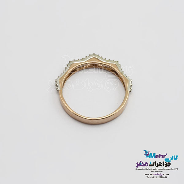 انگشتر طلا - طرح حلقه پشت حلقه