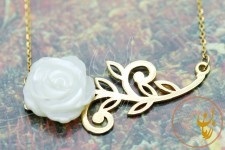 گردنبند طلا - طرح شاخه‌ی گل