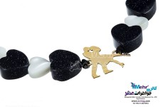 دستبند طلا و سنگ - طرح عاشقانه